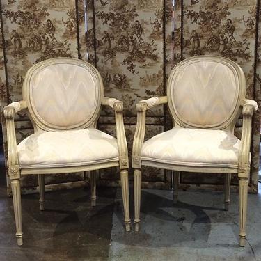 Pair of French style accent chairs and 3-piece studded toile fabric screen