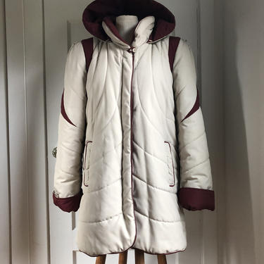 1980s Classic Quilted Hooded Puffy Coat- size med/large 