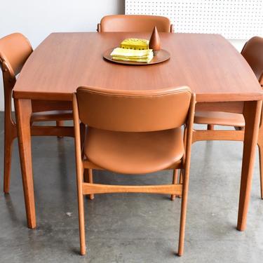 Erik Buch table and chair set