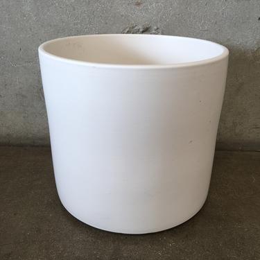 White Pot by Gainey