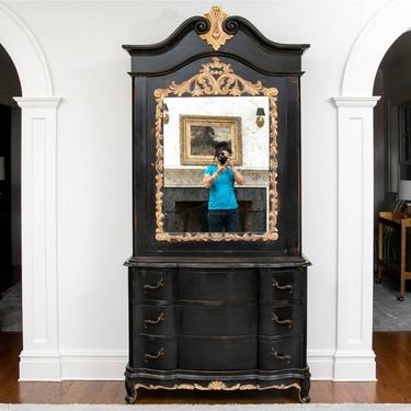 Vintage European Rococo Distressed Black &amp; Gilt Mirrored Armoire Cabinet Chest Of Drawers 