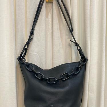 Gu_De Matte Chain Strap Shoulder Bag