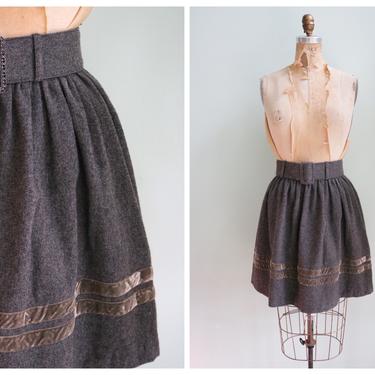 Vintage 1970's Grey Knit Mini Skirt | Size Extra Small 