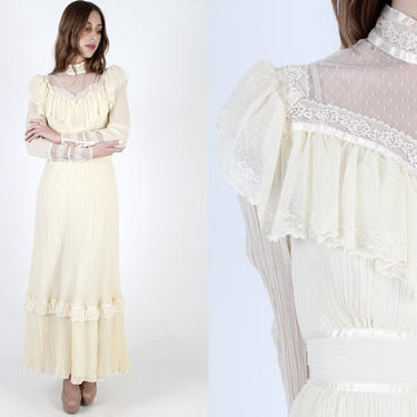 Vintage 70s Cream Lace Wedding Dress Sheer Bridal Dress Victorian Style Dress Sheer Chest Ivory Mockneck Romantic Prairie Maxi Dress 