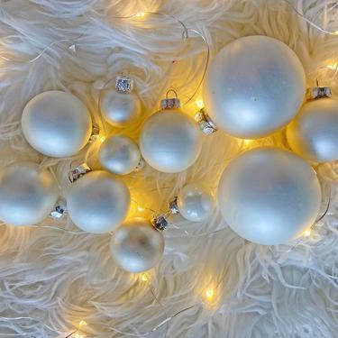 Vintage Set of 11 White Glass Ornaments // White Christmas Tree Bulbs // White Holiday Ornament // Vintage Christmas Decor - W1 