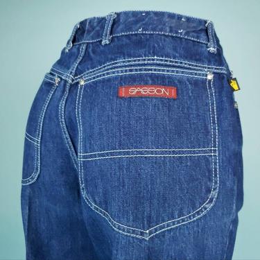 1980s iconic Sasson jeans. Hi rise, pleated front, tapered legs. 