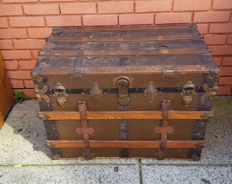 SOLD. Flat-Topped Steamer Trunk w Till, $149.