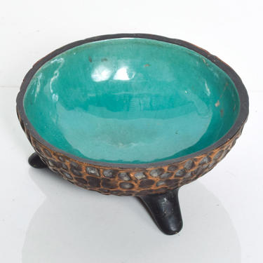 Modern Mexican Decorative Bowl from Texcoco Tripod Base 