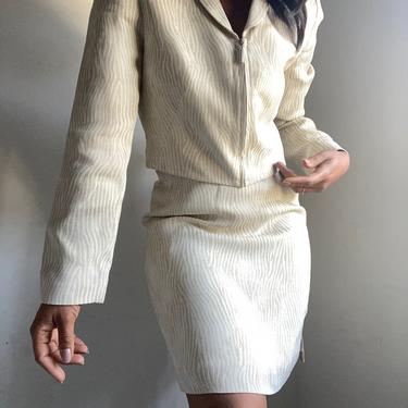 vintage 90s essential textured cropped blazer  mini skirt sleek ladies  suit 