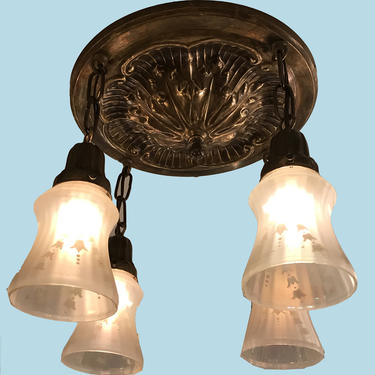 Vintage Acanthus Pan Light