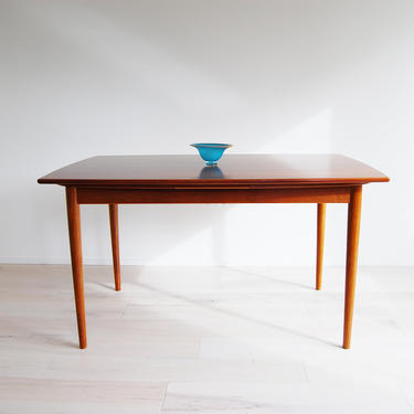 Danish Modern Kurt Ostervig Teak and Oak Dining Table with Draw-leaf Extensions 