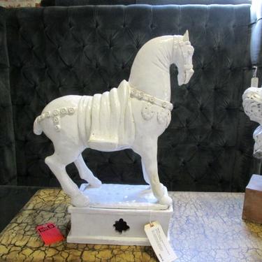 VERY LARGE VINTAGE CHINESE TANG HORSE ON STAND