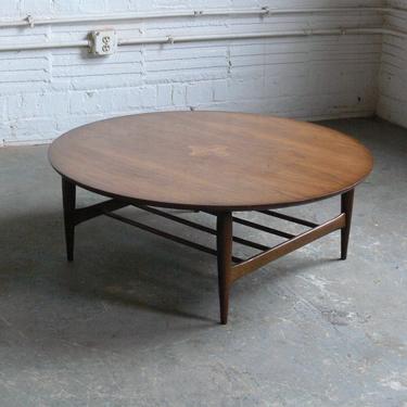 Mid Century Modern Bassett Round Coffee Table w/ Inlaid Pedal 