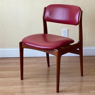 One Benny Linden teak side chair, in red leather, desk chair, bedroom chair 
