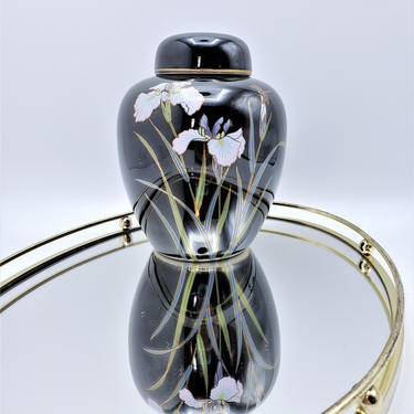 Vintage Kyoritsu Porcelain Black Vase with Iris Flowers &amp; Dragonfly | Japanese Asian, Art Deco 80's Revival Décor, Hollywood Regency Style 