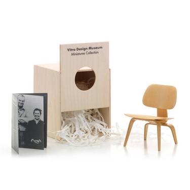 Eames LCW Lounge Chair Miniature 