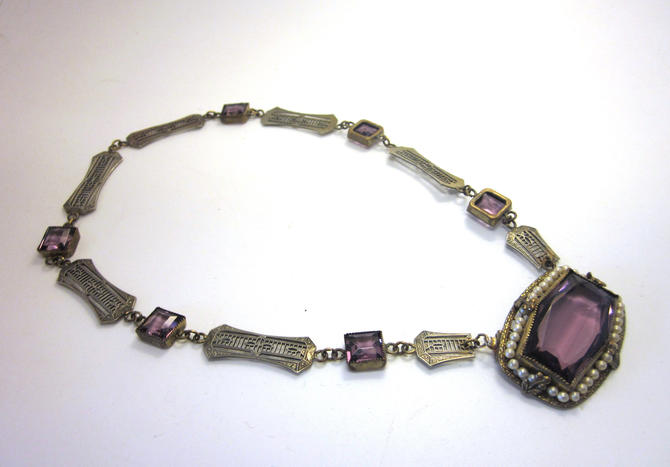 New Old Stock circa 1930s. Vintage Choker Necklace Pink Faceted Czech Stones