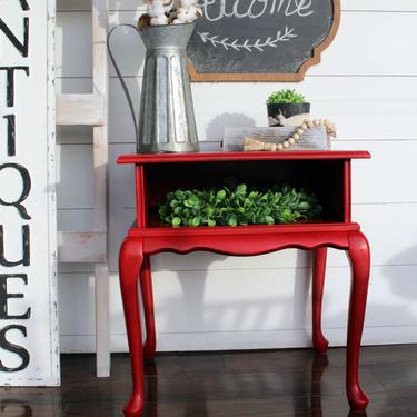 Red End Table \/ Accent Table