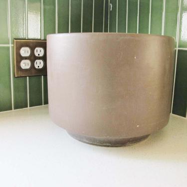 Vintage Gainey Ceramic Pot C-12 Inch Diameter - 1960s Matte Brown Cylinder Planter Pot - Mid Century House Plant Architectural Pot 