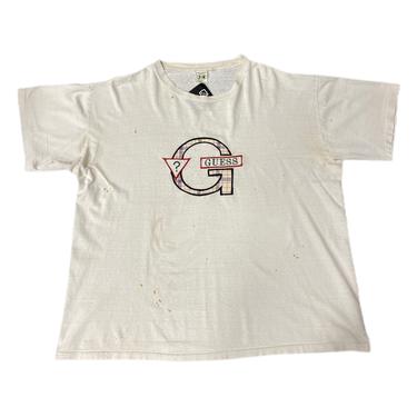 (XXL) Guess Embroidered White Single Stitch Tshirt 083121 LM