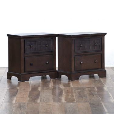 Pair Contemporary American Traditional Nightstands