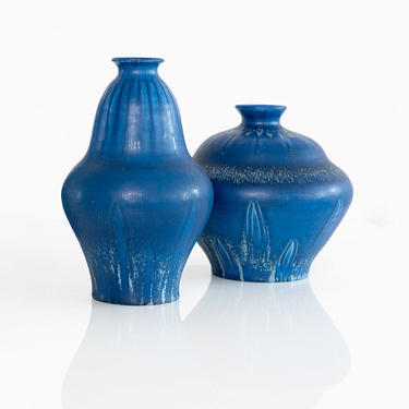 Two Eva Jancke-Björk vases with blue glaze, Bo Fajans
