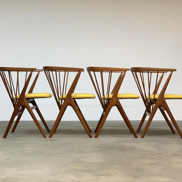 Set (4) Helge Sibast No. 8 Teak Dining Chairs 