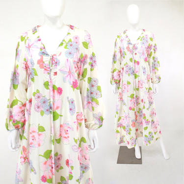 1960s Pink Floral Dressing Gown - 1960s Floral Robe - 1960s Nylon Robe - 60s Nylon Dressing Gown - Vintage Nylon Robe | Size Medium / Large 
