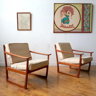 Vintage Pair of FD 130 Teak Lounge Chairs by Peter Hvidt for France and Son 