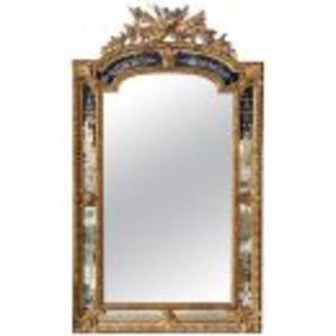 19th Century Louis XVI French Carved and Giltwood Mirror