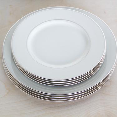 Set for 3 Porcelain Dinner Plate Set with Platinum Trim &amp;quot;Classic Dignity&amp;quot; by Fine Arts Bone China Vintage Minimal Silvered 