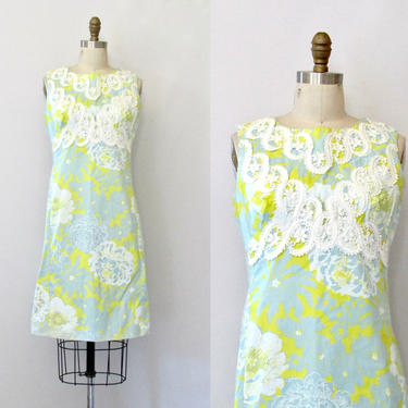 LEMON DROP Vintage 60s Lilly Pulitzer Dress | 1960s The Lilly Floral Print Shift | 70s 1970s Tiki, Preppy Summer Resort | Size Small Medium 