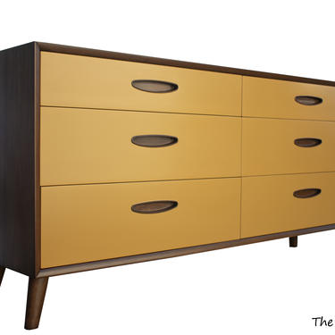 Henredon Circa&#x27; 60 Mid Century Modern Dresser in Dark Walnut and Yellow