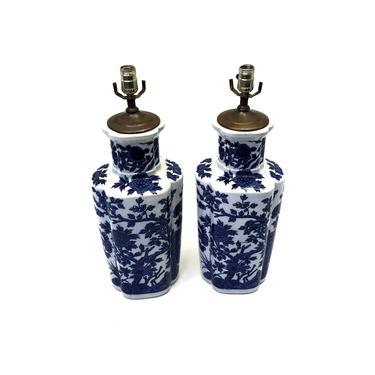 Pair of Large Porcelain Matching Blue Lotus Flower Chinese Vase Lamps Qing Dynasty Period 1900-1910 Brass & Delft Colors Asian Table Lamp 