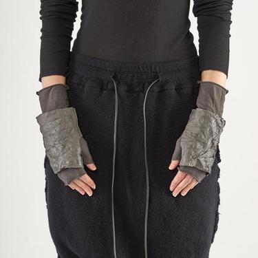 Jersey Fingerless Gloves with Exterior Fingerless Leather Sleeve