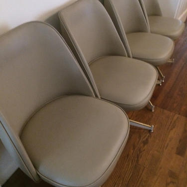 Set of 4 midcentury tulip dining chairs 