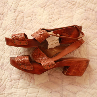 Vintage Deadstock Leather and Wood Block Heel Sandals Woven Slingback Huarache Size 7 