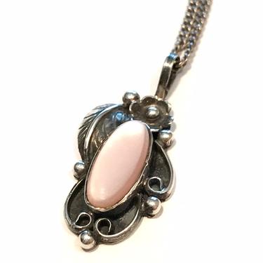 Vintage Native American Sterling Silver Pink Mother of Pearl Pendant Necklace 1970s 