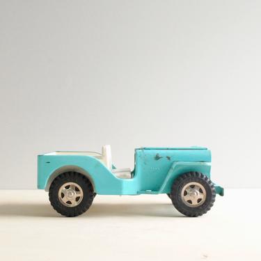 Vintage Toy Jeep, Metal Turquoise Jeep 