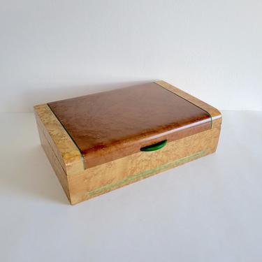 Vintage Art Deco Wood Dresser Box, Burled Wood with a Bakelite Handle and Green Accents 