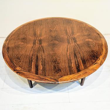 Mid-Century Modern Rosewood Round Coffee Table with Cane Shelf 