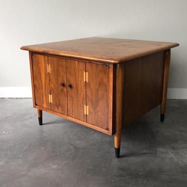 vintage mid century modern Lane Acclaim square cabinet table.