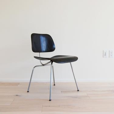 Mid Century Modern 1st Generation DCM Dining Chair in Black Charles and Ray Eames by Evans Products Company for Herman Miller 