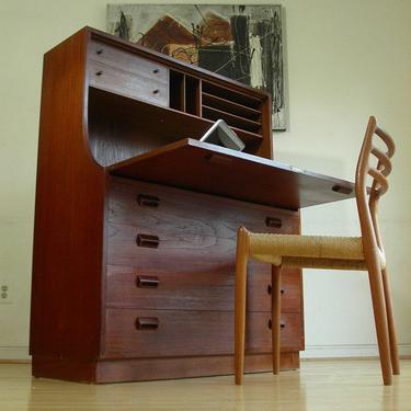 Danish Modern Teak Secretary Desk Dresser from Denmark Designed by Borge Mogensen for Soborg Mobelfabrik 