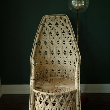 SHIPPING NOT FREE!!! Vintage Wicker Medium Size Peacock Chair 