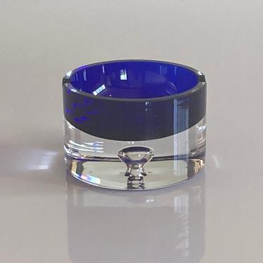 Modernist handblown Sommerso ashtray in cobalt and clear glass 