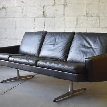 Mid Century Modern 'JAMES BOND' Leather SOFA / Couch // Armchair 