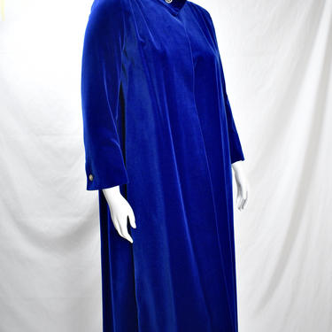 ABSOLUTELY GORGEOUS - Vivid Rich Blue Velvet Coat - Plus Size 