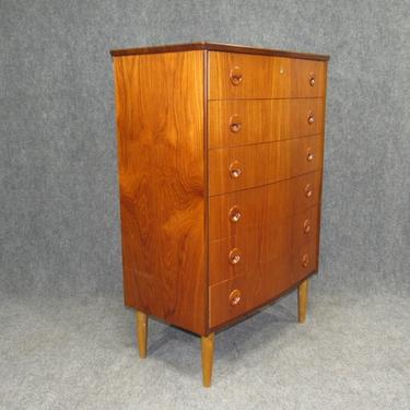 Danish Modern Rounded Front Teak Chest of Drawers with Drawer Lock Key
