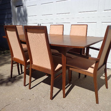 Dining Set Table Chairs Dillingham Milo Baughman Seating Mid Century Modern Danish Inspired Hollywood Regency Modern Vintage DIA Style 